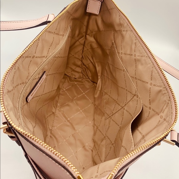 Michael Kors Purse and Wallet - Picture 9 of 15